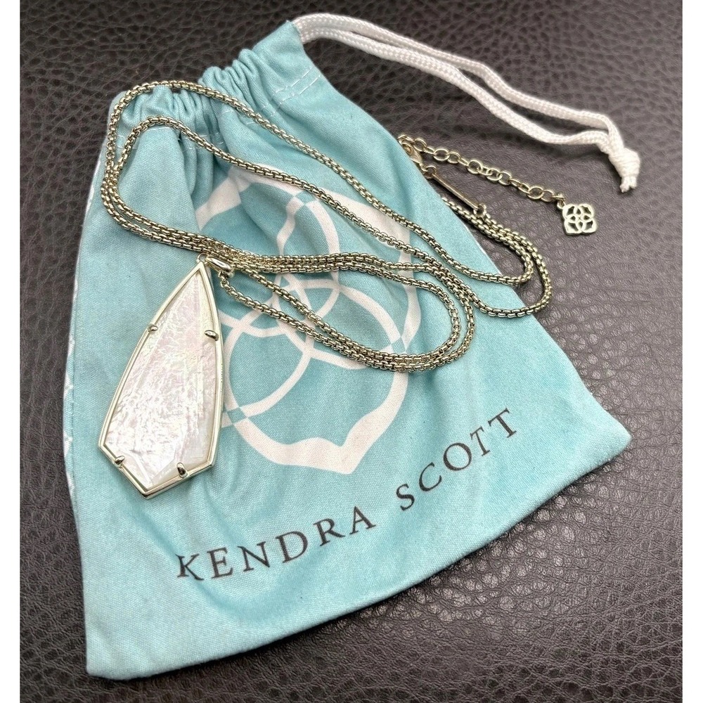 Kendra Scott Carole Long Iridescent Mother of Pearl Pendant Necklace 30-32"